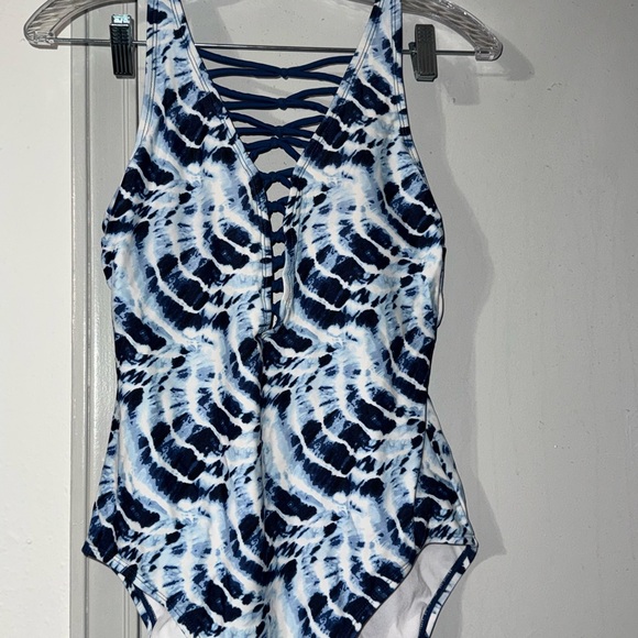 Time and Tru Blue and White One Piece Swimsuit - Picture 1 of 3